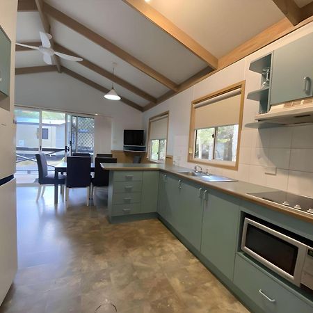 Tiona Holiday Park Екстериор снимка