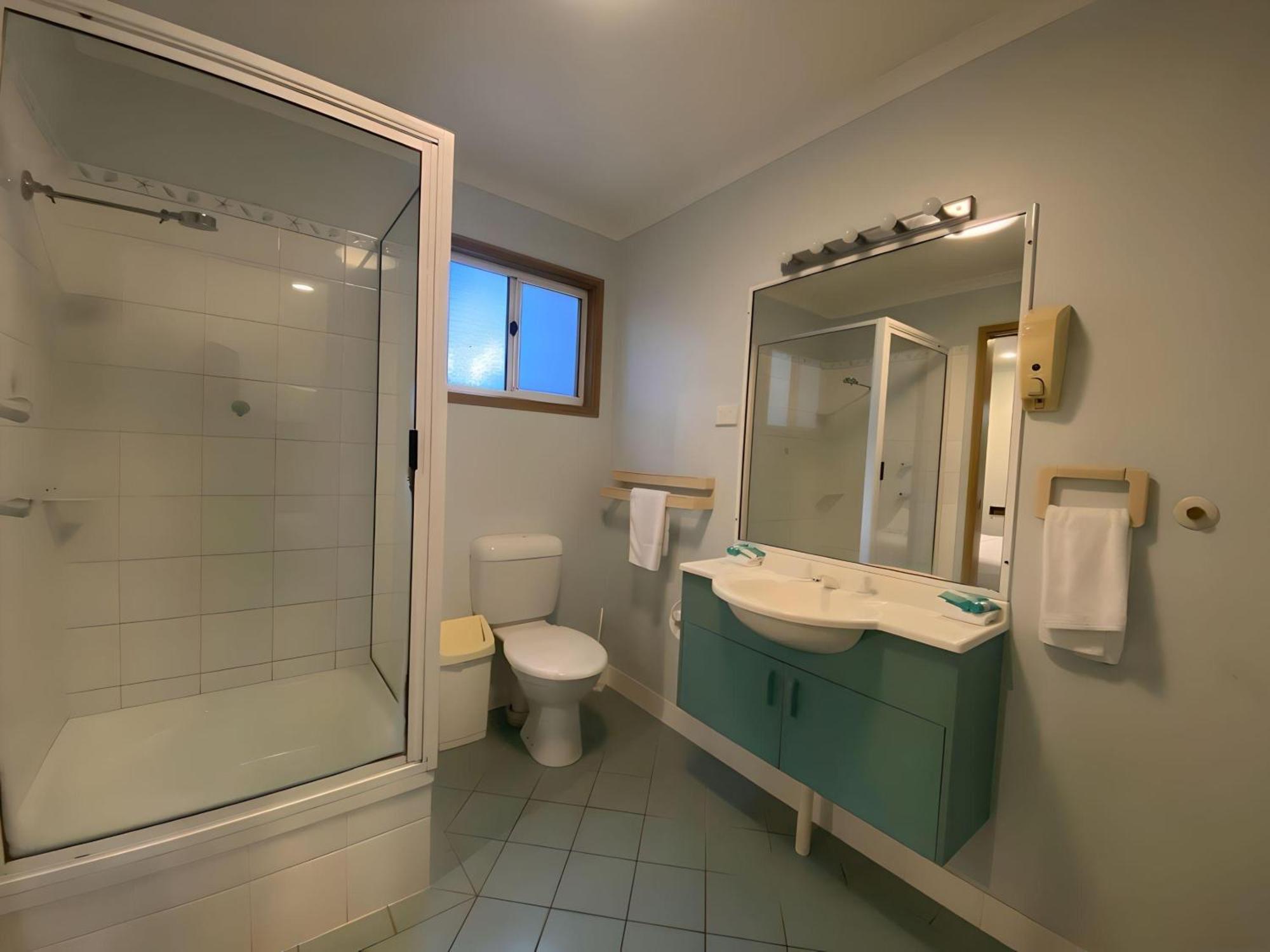 Tiona Holiday Park Екстериор снимка